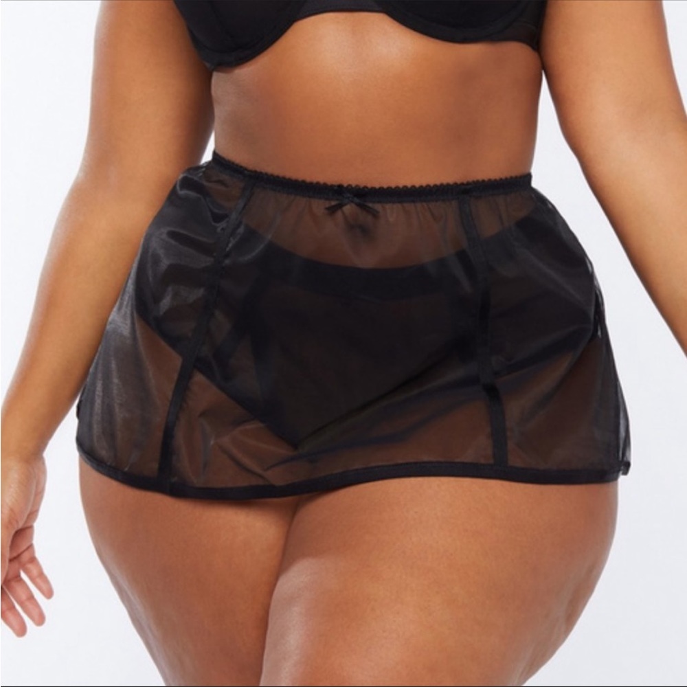 SAVAGE X FENTY Black Mesh Skirt